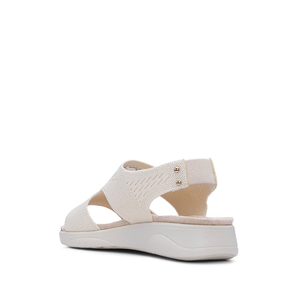 Sandalia cómoda para mujer en color beige