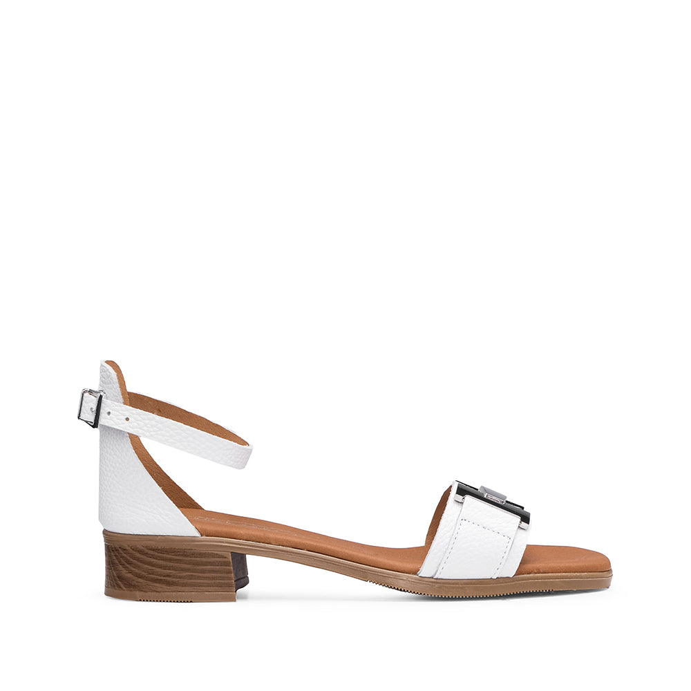 Sandalia Casual Mujer Piel Blanca