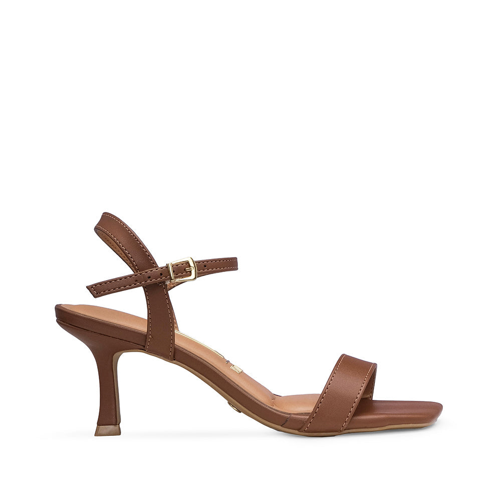 Sandalias de tacón alto color camel para mujer