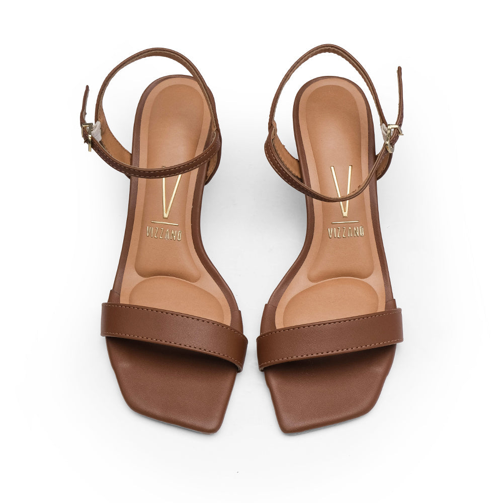 Sandalias de tacón alto color camel para mujer