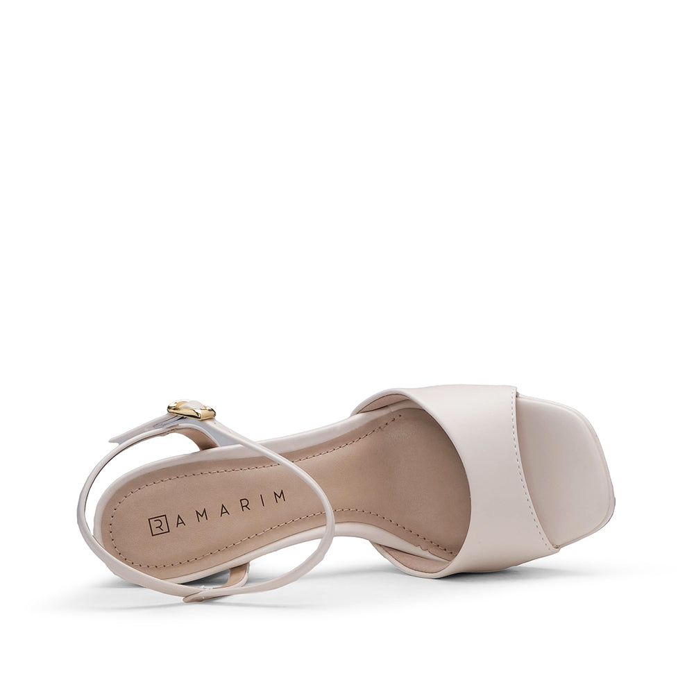 Sandalias de tacón alto color beige para mujer