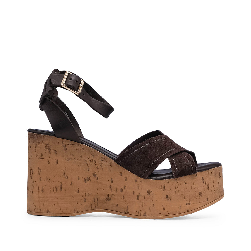 Sandalias de cuña de ante marrón para mujer