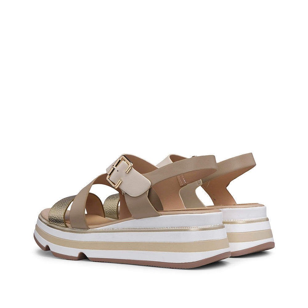 Sandalia de plataforma para mujer beige