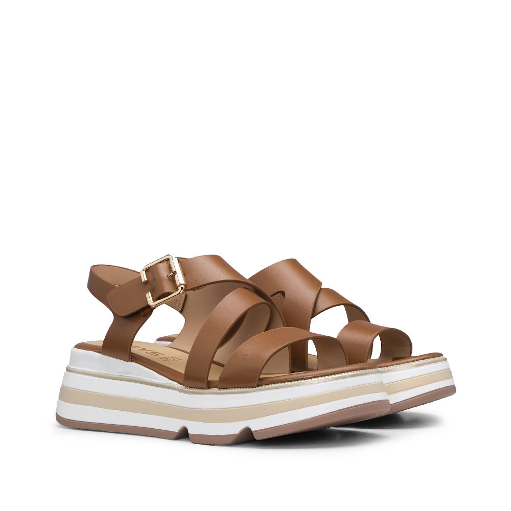 Sandalia de plataforma mujer color camel