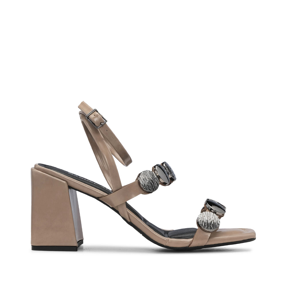 Sandalia de tacón alto para mujer color topo