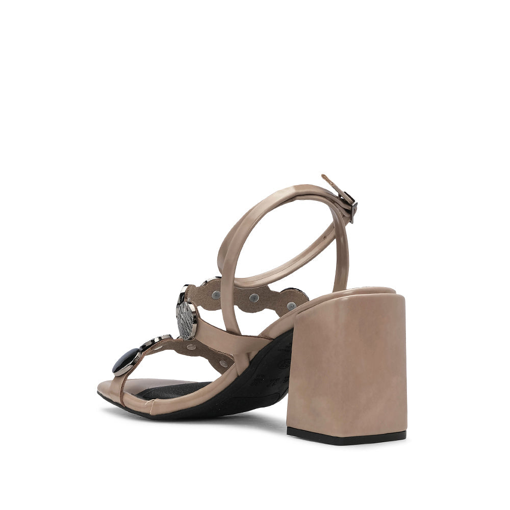Sandalia de tacón alto para mujer color topo