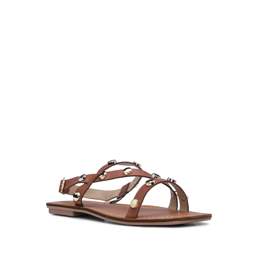 Sandalia de tacón plano para mujer color camello