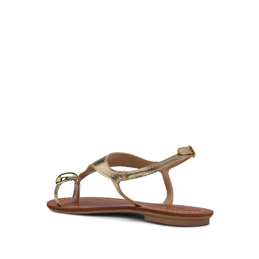 Sandalias de tacón plano para mujer color champán metalizado