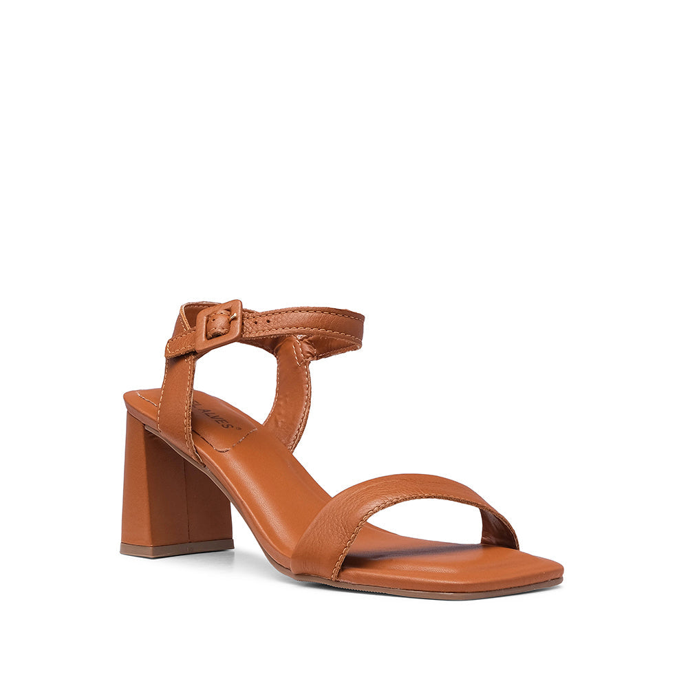 Sandalia de tacón alto para mujer en piel color camel