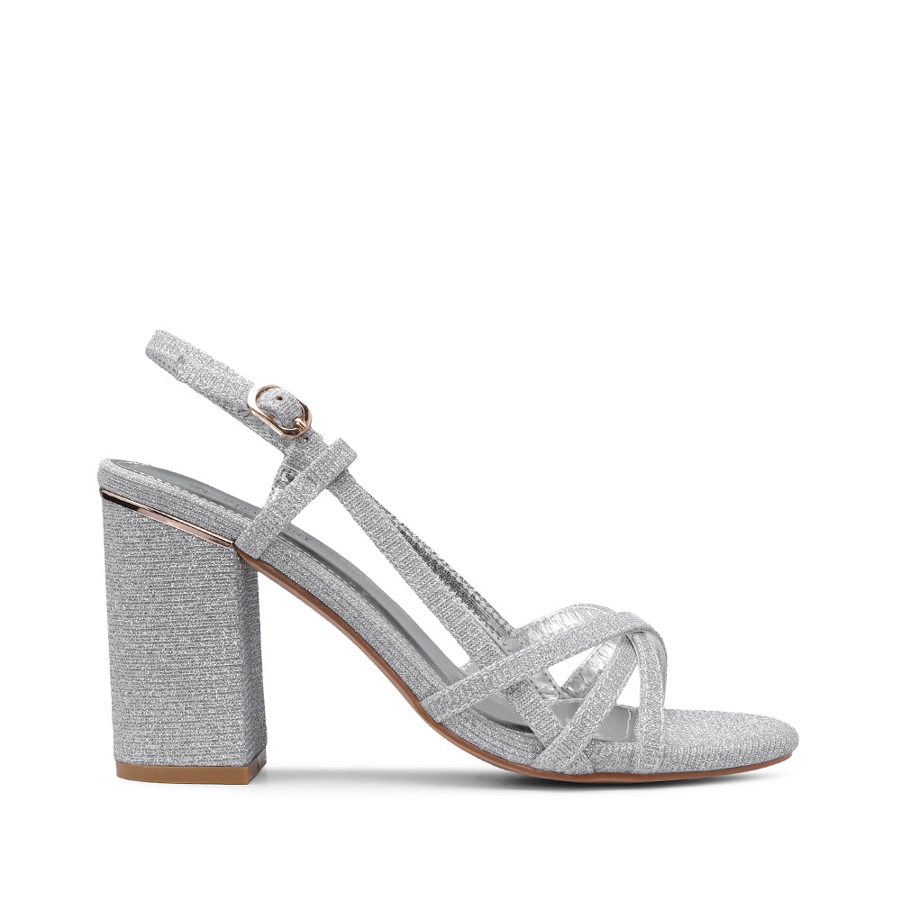 Sandalia de tacón alto para mujer color plata metalizada