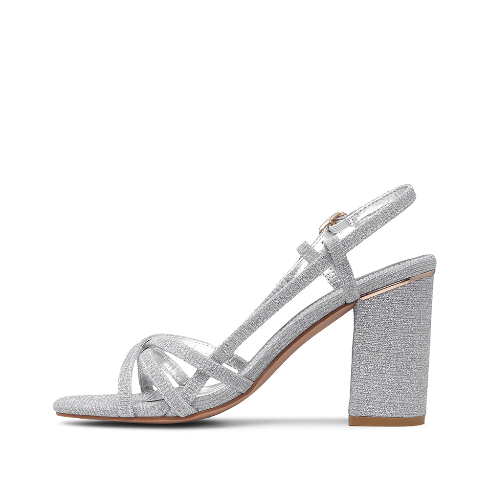 Sandalia de tacón alto para mujer color plata metalizada